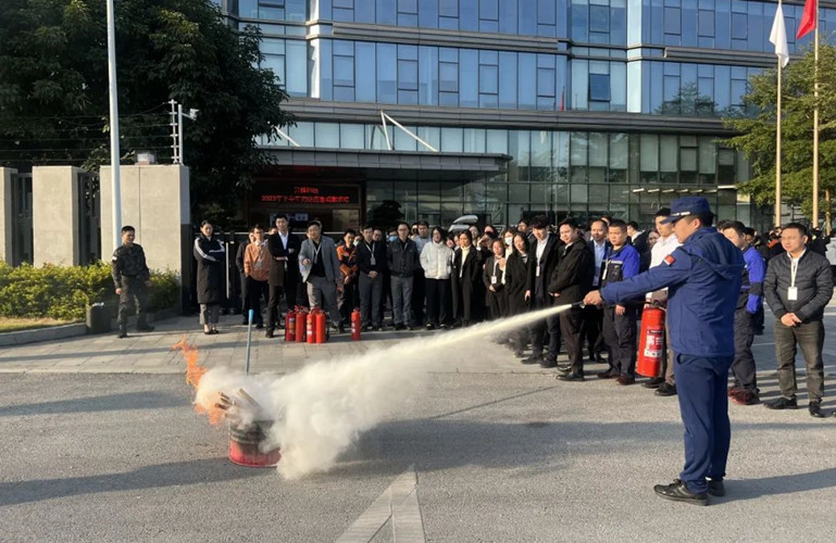 筑牢安全線，防患于未“燃”丨昇輝控股開展消防演練活動